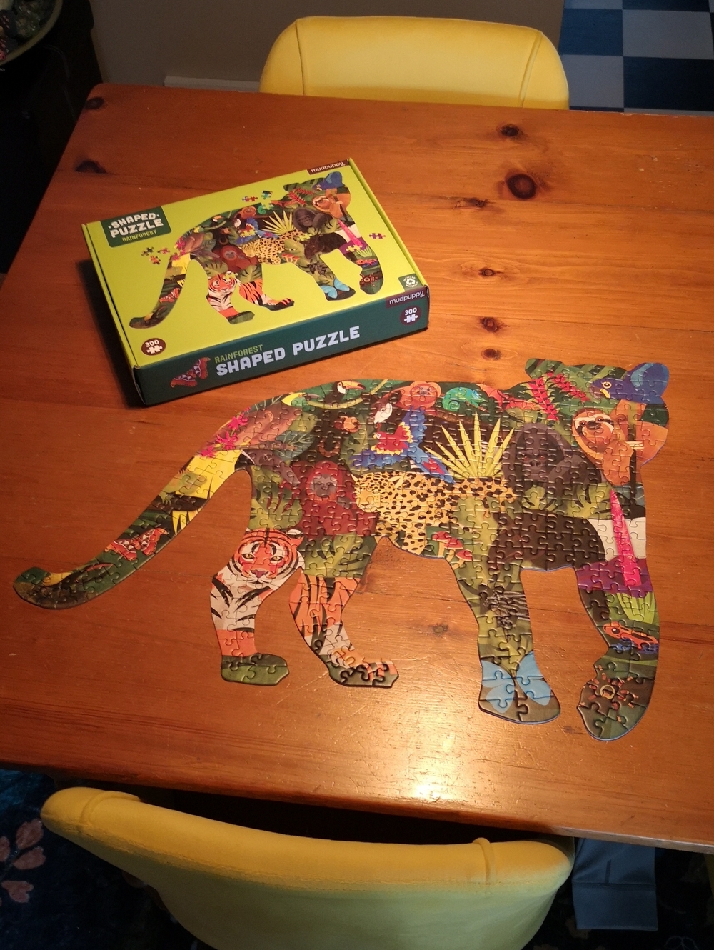 Fun and Unique Shaped Puzzle "Rainforest" by Mudpuppy 300 Pieces 22" x 16"